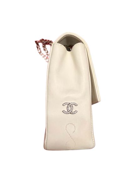 Chanel Vintage Chocolate Bar Grid Quilted Leather Shoulder Bag in Off-White